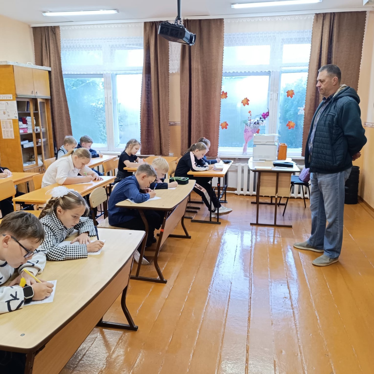 В 2024 году Министерством региональной безопасности Омской области, Главным управлением МЧС России по Омской области и Омским областным отделением общероссийской общественной организации &amp;quot;Всероссийское добровольное пожарное общество&amp;quot; в общеобразовательных.