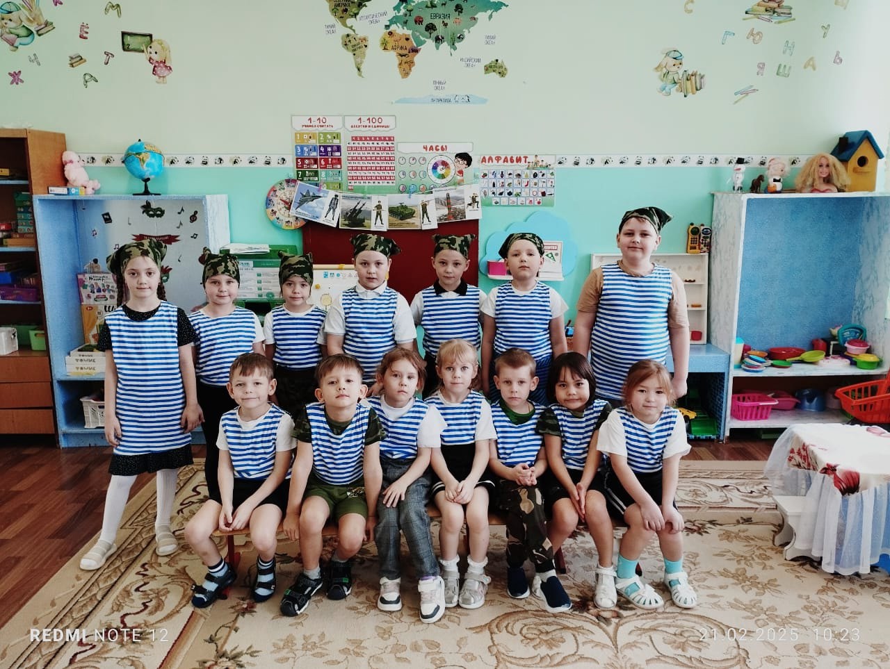 В старшей группе &amp;quot;ЗВЕЗДОЧКИ&amp;quot; прошел праздник, посвященный Дню защитника Отечества.
