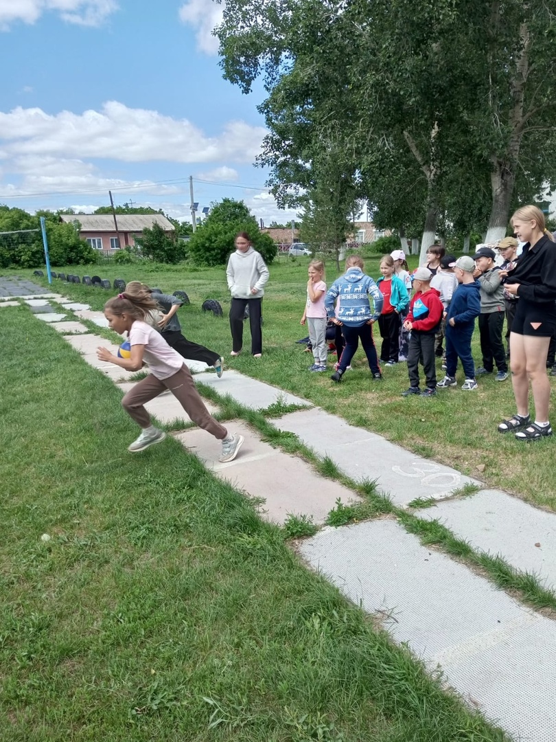 День художника.